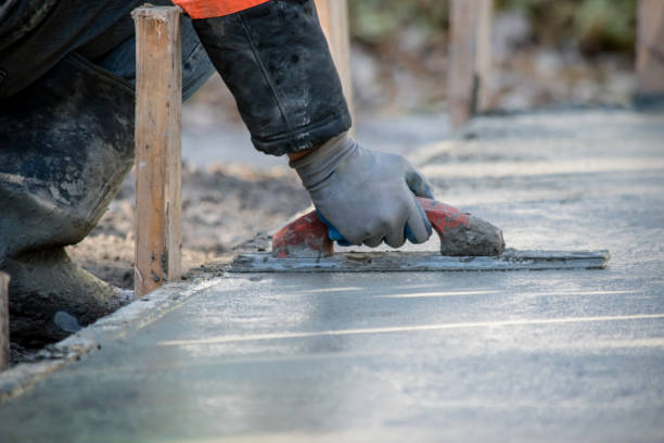 Best Concrete Pool Decks in North Kingsville, OH